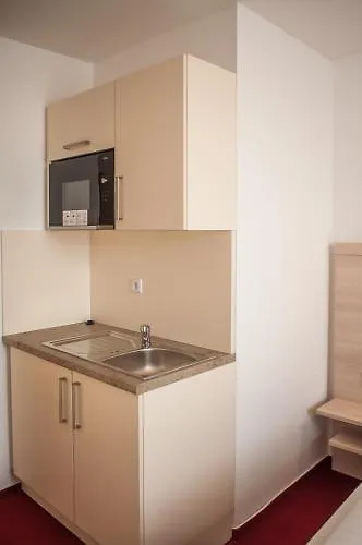 **  Apart Hotel Ferdinand Berlin Germany