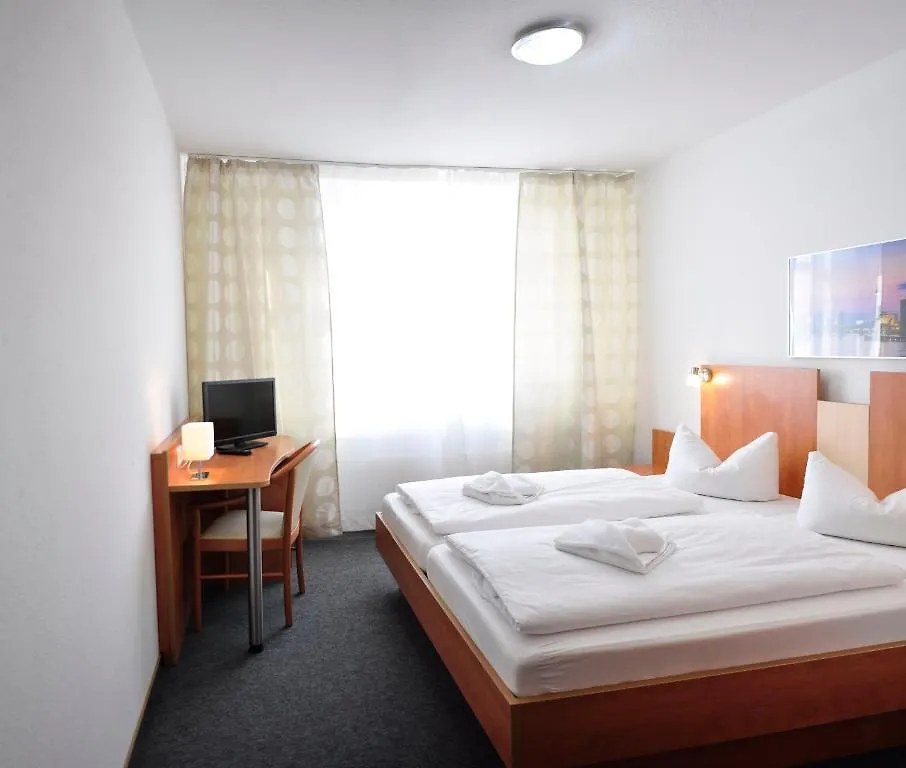 Apart Hotel Ferdinand Berlin 2*,